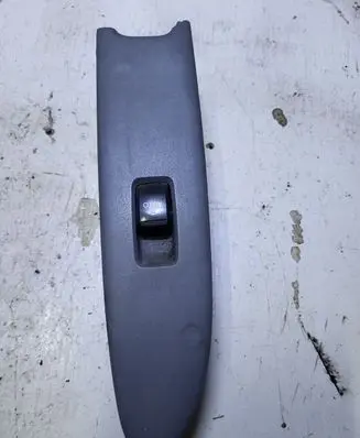 Toyota Avensis Verso Electric window control switch 8403044020 514777