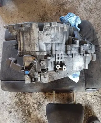Volvo S60 Manual 5 speed gearbox 1023746