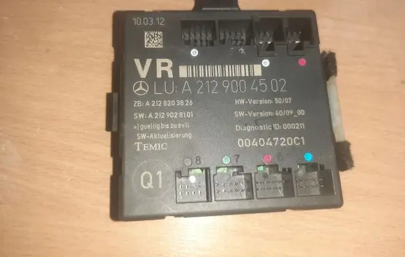 Mercedes-Benz C W204 Door control unit/module A2129004502