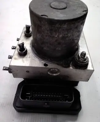 Mercedes-Benz Sprinter W906 ABS Pump A9069002302 269517 ZGS001