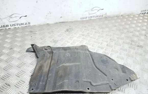 Front bumper skid plate/under tray