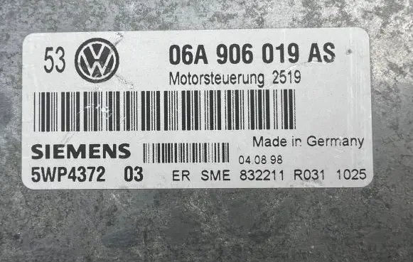 Volkswagen Golf IV Engine control unit/module 06A906019AS