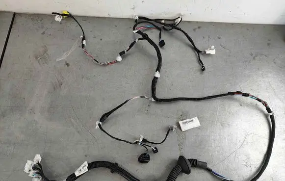 Toyota C-HR I Front door wiring loom/harness boot 82151F4F70K