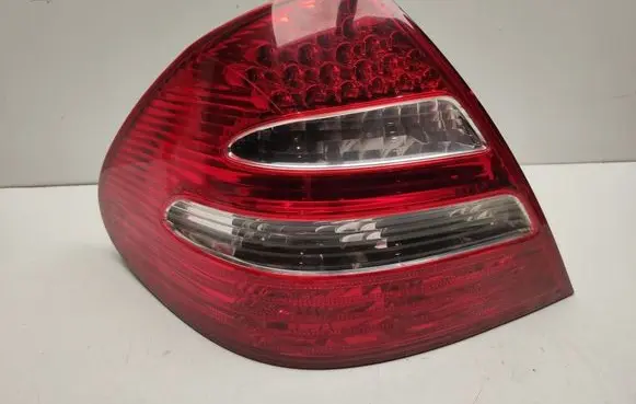 Mercedes-Benz E W211 Rear/tail lights A2118200564