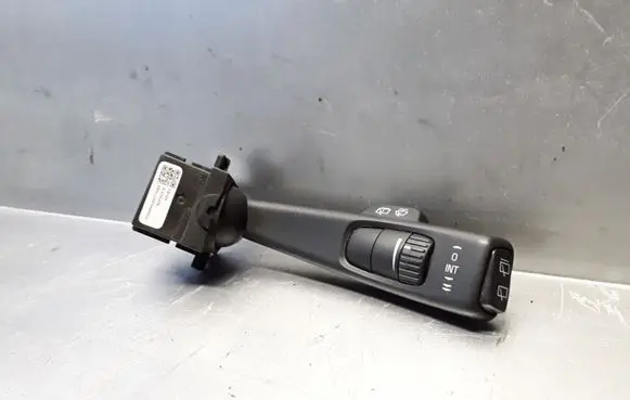 Volvo V70 Wiper control stalk 31275359