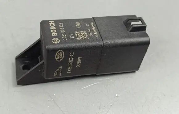 Jaguar F-Pace Glow plug pre-heat relay FX23189E2AC 0281003123