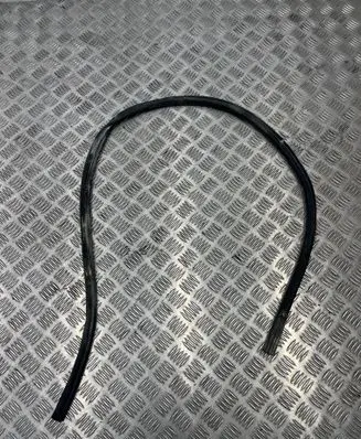 BMW 3 G20 G21 Engine compartment rubber 7419379