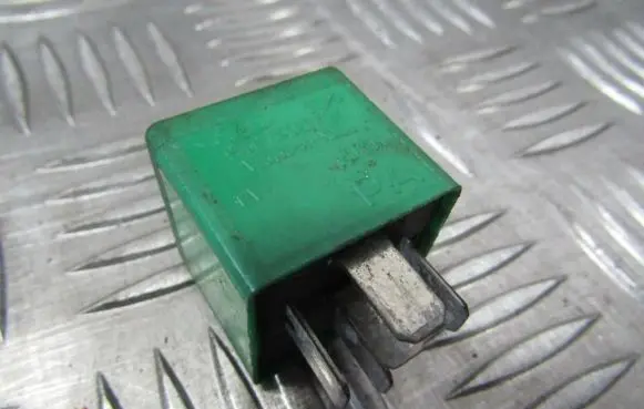 Ford Mondeo MK II Other relay 93bg13a025a1b v23136-a1-x32