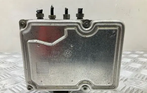 Volkswagen Touareg II ABS Pump 7P0907379J