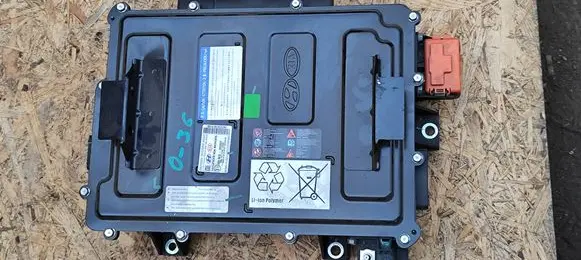 Hyundai Bayon Hybrid / electric car battery E13100RES020057 375M000000 07V07