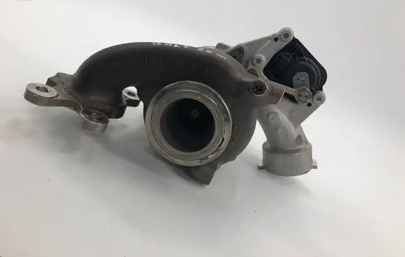 Volkswagen Golf VIII Turbo 05e145702l