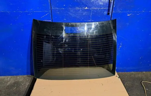 Volvo S60 Rear windscreen/windshield window 31364115