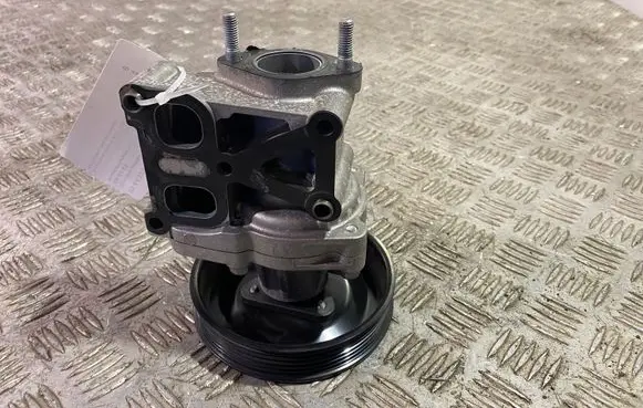 Mitsubishi Outlander Water pump