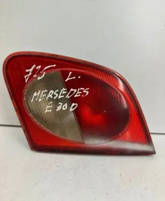 Mercedes-Benz E W210 Tailgate rear/tail lights A2108201064