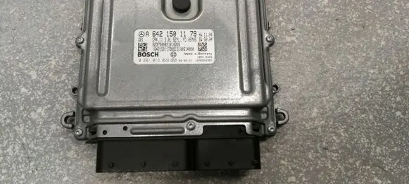 Mercedes-Benz E W211 Engine control unit/module 0281012029