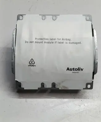 Volvo C30 Passenger airbag 8623351 186233518 609263500D