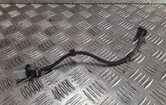 Volkswagen Touran I Camshaft position sensor