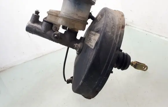Mitsubishi Colt Brake booster 83403108 MB858850