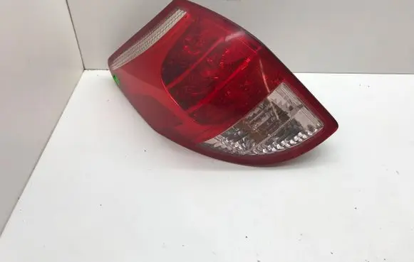 Toyota RAV 4 (XA30) Rear/tail lights