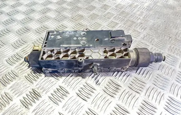Subaru Outback Hand brake control module 26002AJ011 10220201334 001817100552