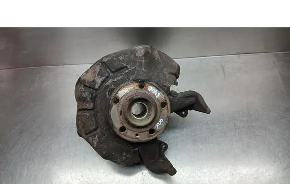 Skoda Fabia Mk1 (6Y) Front wheel hub spindle knuckle SKODAOE