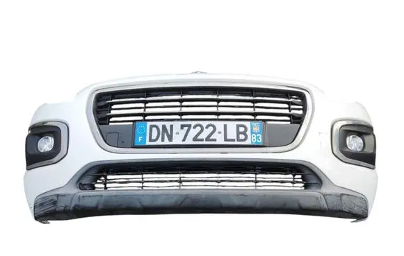 Peugeot 3008 I Front bumper 