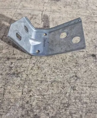 Volkswagen PASSAT B5 Holder (bracket) 740221033F