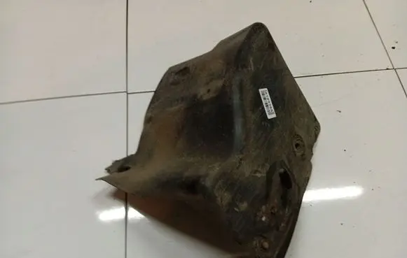 Opel Zafira B Engine splash shield/under tray 