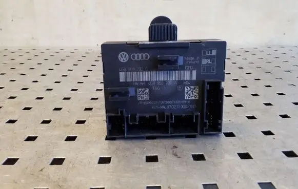 Audi A6 C7 Door control unit/module 4G8959792C 4G8959792A
