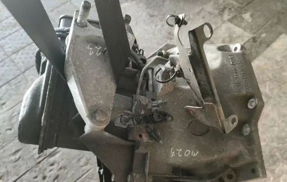 Ford B-MAX Manual 5 speed gearbox 2n1r7f096