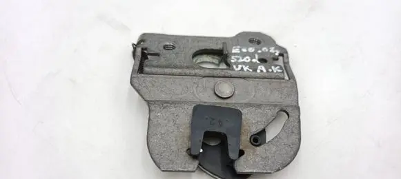 BMW 5 E60 E61 Seat back rest lock catch 52207142261 52209165861 9165861