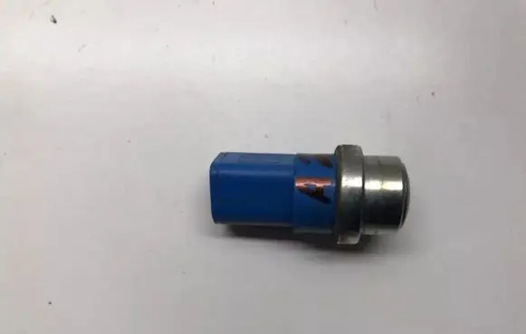 Coolant temperature sensor