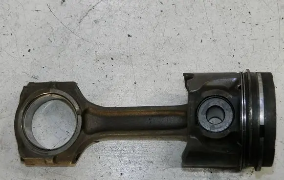 Peugeot 607 Piston 