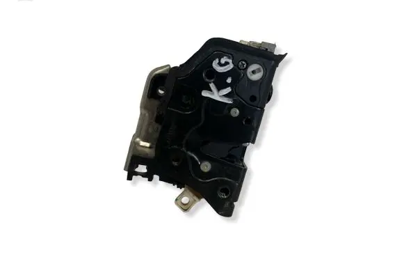Audi A4 Allroad B8 Rear door lock 8K0839015C