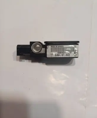 Mazda 6 Airbag deployment crash/impact sensor GJ6A57KC0 D2094GNKA24Z