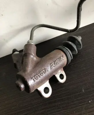 Clutch slave cylinder