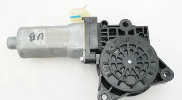 KIA Carens II Rear door window regulator motor 