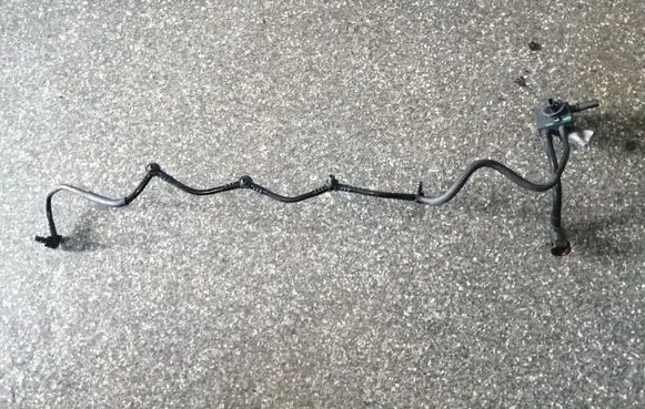 Mitsubishi Space Star Fuel return line/hose 