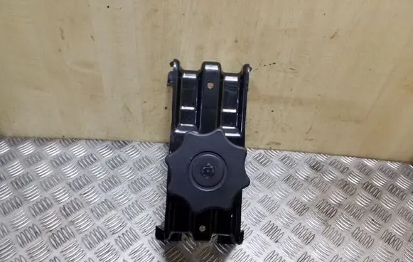 Audi A5 8T 8F Spare wheel mounting bracket 8K0802715