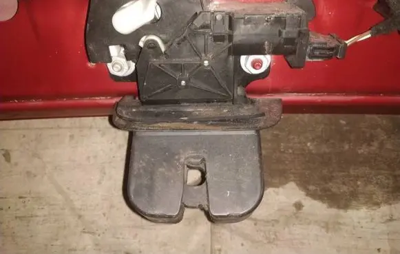 Audi Q7 4L Tailgate/trunk/boot lock/catch/latch