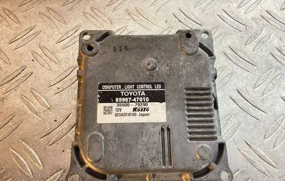 Toyota Prius (XW30) Headlight ballast module Xenon 8596747010 3550079290