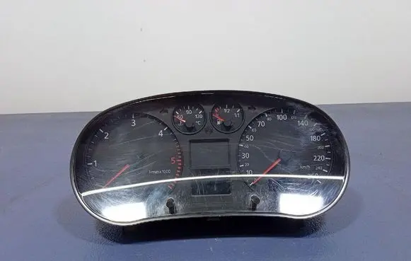 Audi A3 S3 8L Speedometer (instrument cluster) 8L0920900G