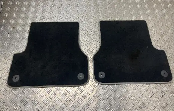 Audi A6 C7 Rear floor mat 4G1061270
