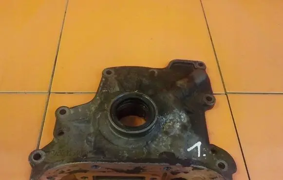 Volkswagen Polo V 6R Oil pump 0361151050