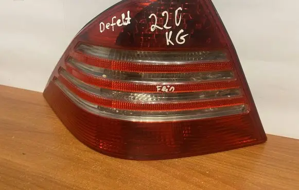 Mercedes-Benz S W220 Rear/tail lights A2208200764 B486