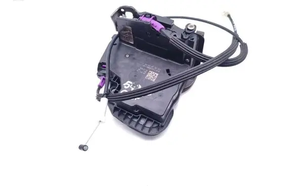 Opel Insignia B Front door lock C3039080