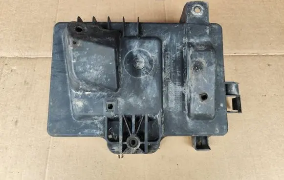 Opel Zafira A Battery tray 24449812 7004330