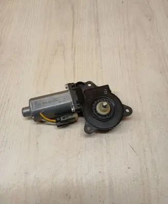 Ford Fusion Front door window regulator motor 0130821938