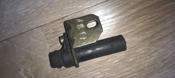 BMW 3 E36 Crankshaft position sensor 2243560