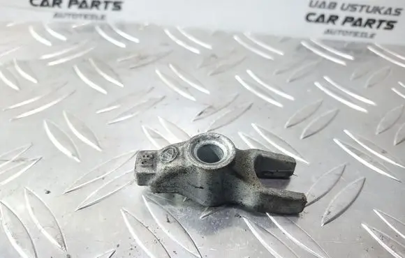 Opel Insignia A Fuel Injector clamp holder 4763